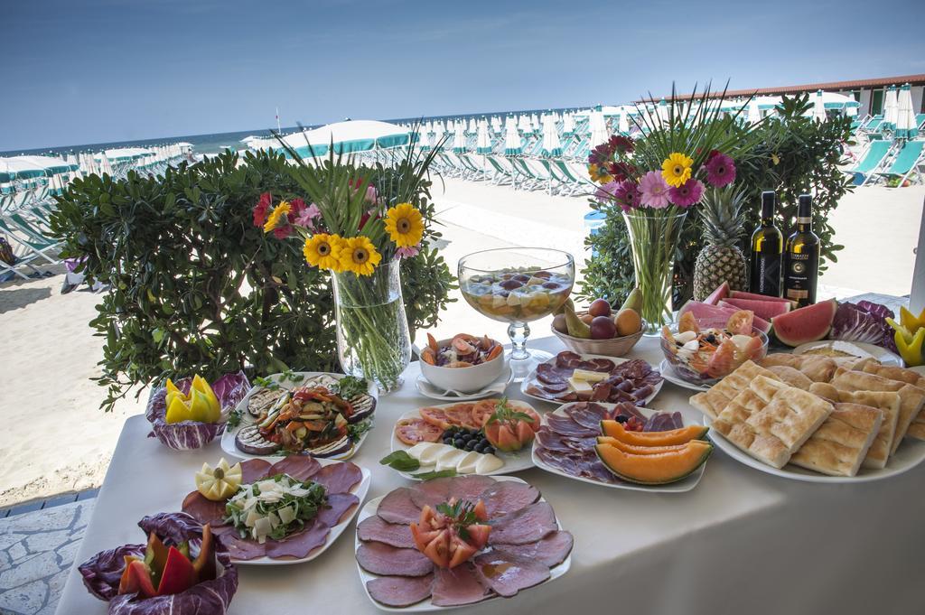 Miramare Resort Tirrenia Phòng bức ảnh